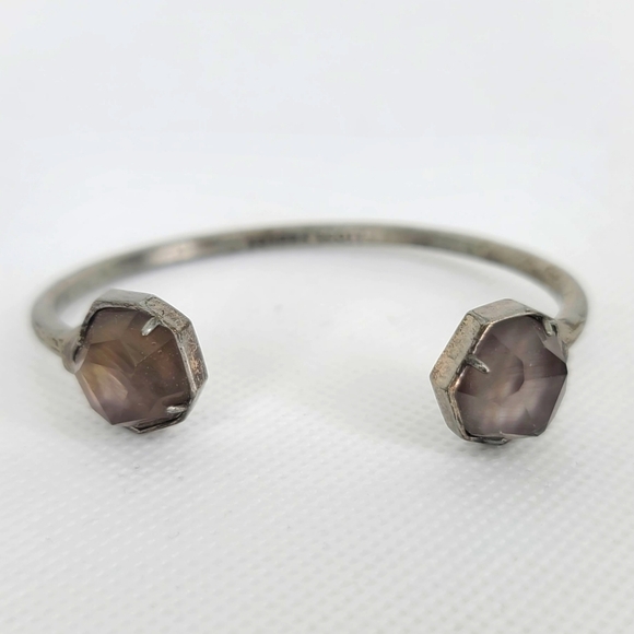Kendra Scott Jewelry - Kendra Scott Brinkley Bracelet with Gray Mother of Pearl